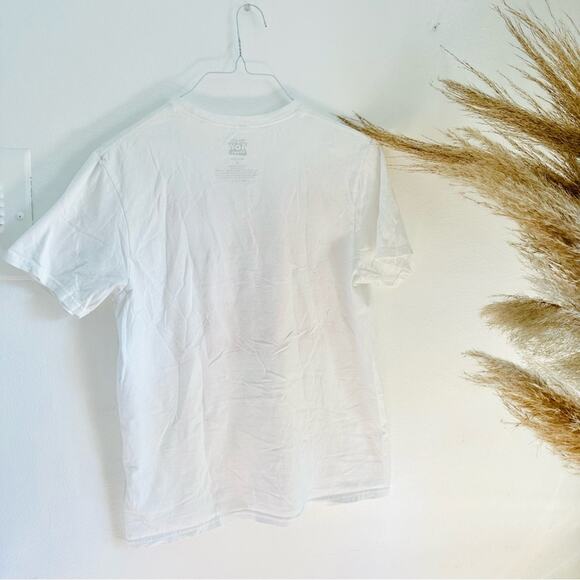 DISNEYLAND Disney White Red Toy Story Pizza Port Logo Short Sleeve Tee Shirt M - Picture 5 of 10